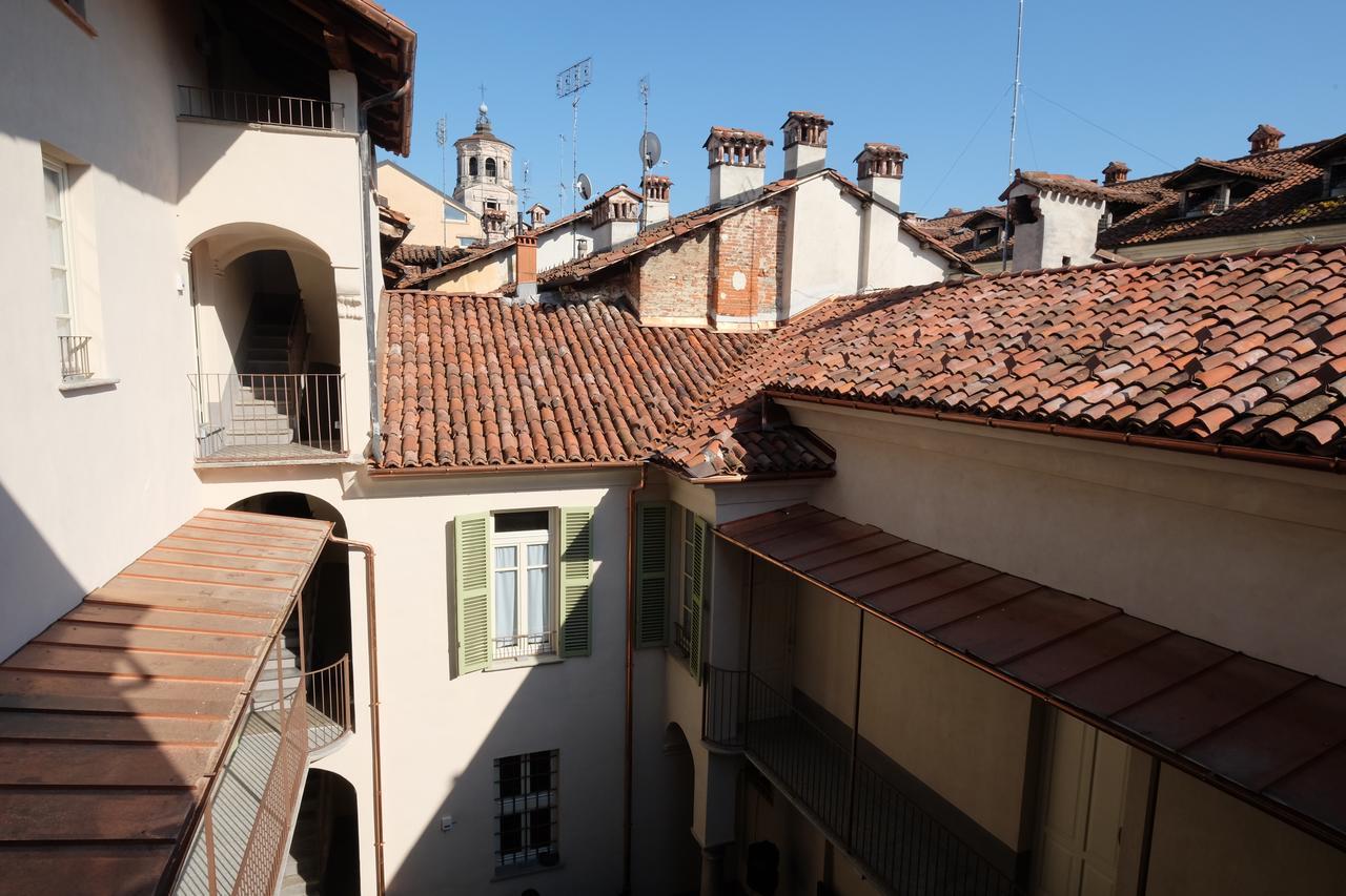 Palazzo Sacco Hostello Fossano Exteriér fotografie